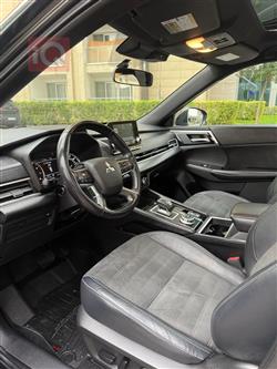 ميتسوبيشي اوتلاندر